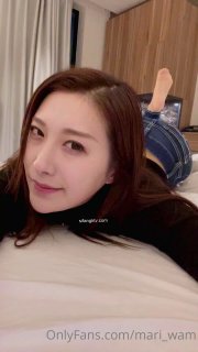 瑜伽少妇-和老王的故事：姐姐已经结婚八个孩子了，被老王吃奶吃得花心荡漾，反手就吃鸡巴，好骚啊！